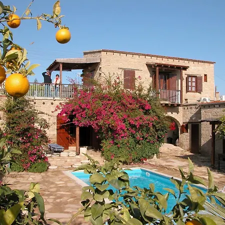 Cyprus Villages Готель