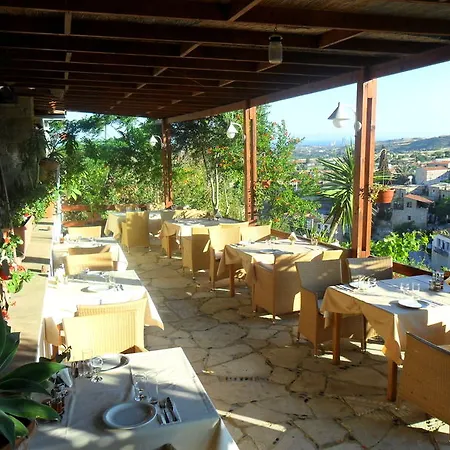 Ξενοδοχείο Cyprus Villages 3*