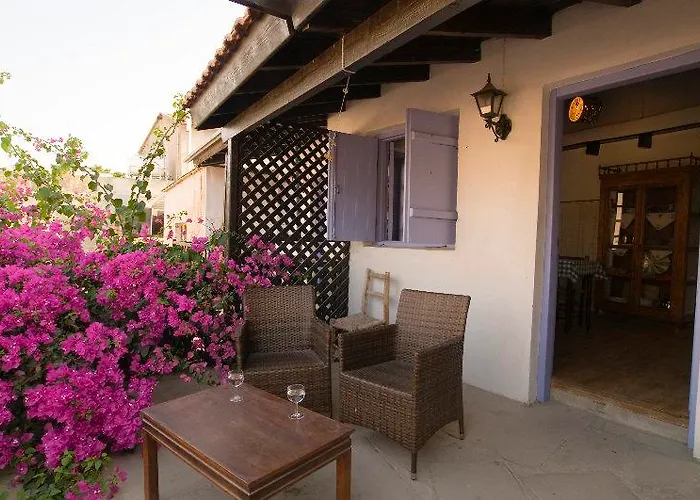 Cyprus Villages מלון 2*