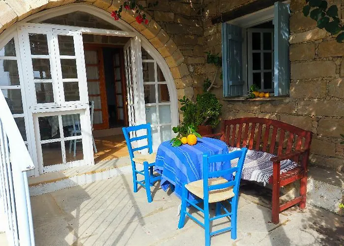 Cyprus Villages מלון 2*